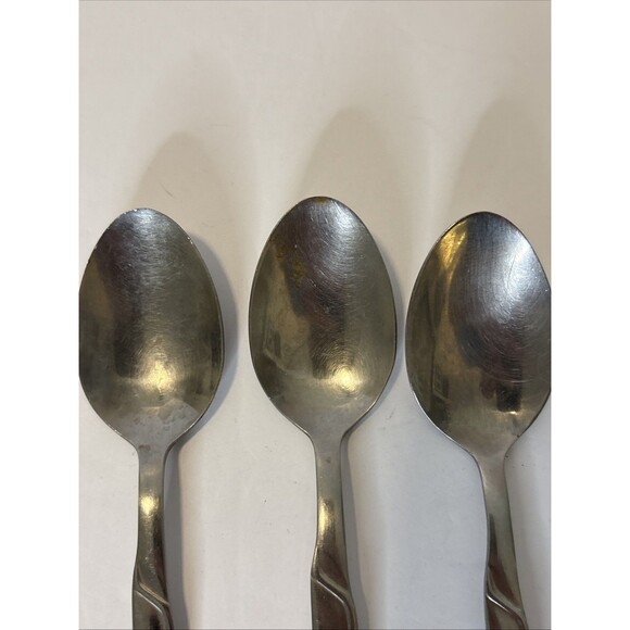 Cambridge PAIGE Stainless Glossy Silverware  Flatware Set Of 5 - Picture 6 of 16